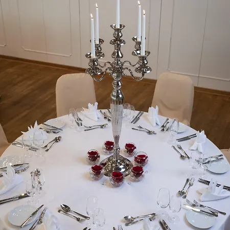 Готель Spirgarten