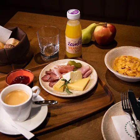 Hotel Spirgarten 3*