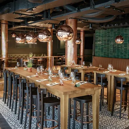 Готель Spirgarten 3*